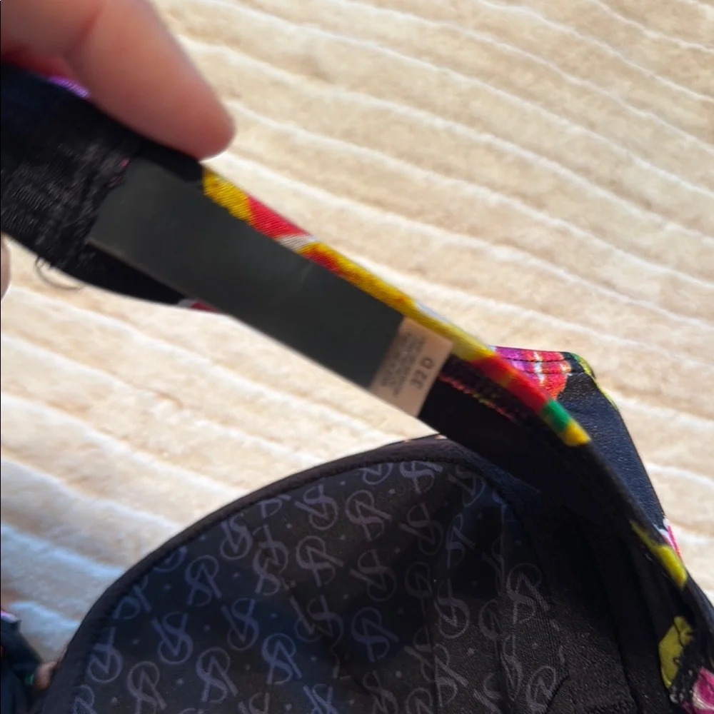 Floral and Leopard Print Bikini with Gold Chain - Picture 5 of 5